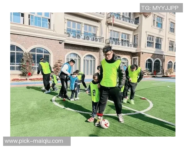 幼儿园足球拉拉队口号创意大赛让孩子们在欢呼中成长与团结 幼儿园足球拉拉队口号创意大赛让孩子们在欢呼中成长与团结