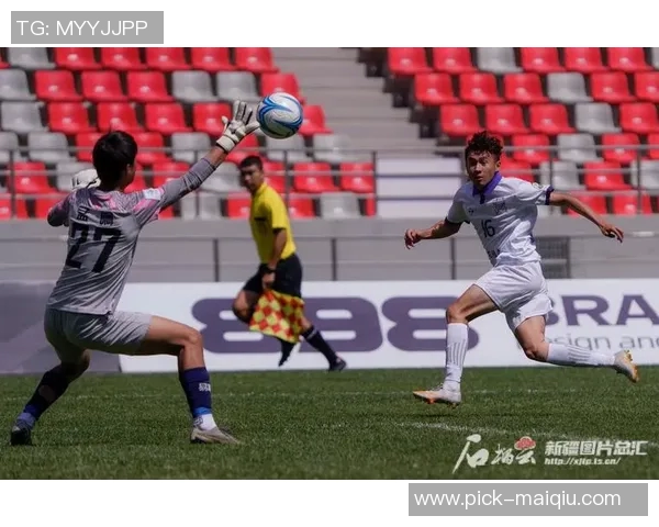 提升球技的实用足球过人技巧全攻略助你轻松突破防线